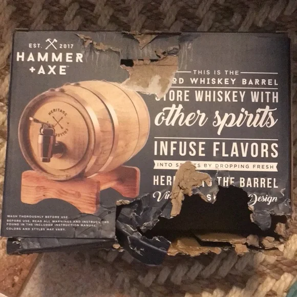 Hammer + Axe whiskey barrel - Picture 6 of 6
